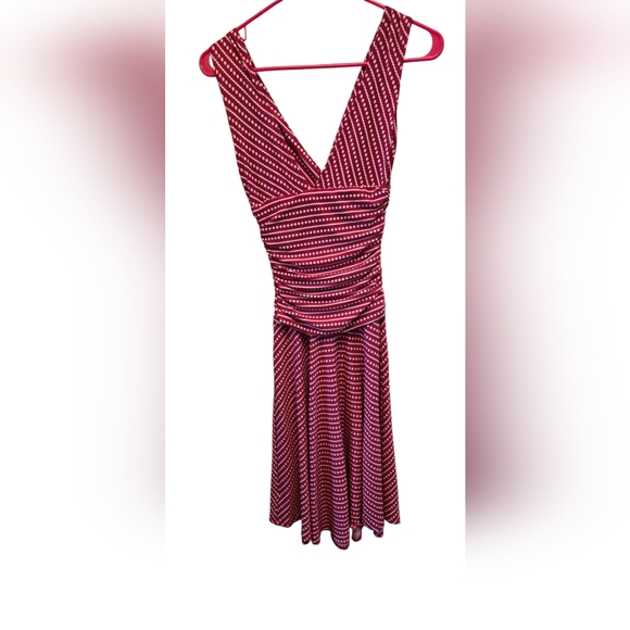 NWOT Velvet Torch Red Ruched Sheath Dress V-Neck Cocktail Y2k - Picture 1 of 2